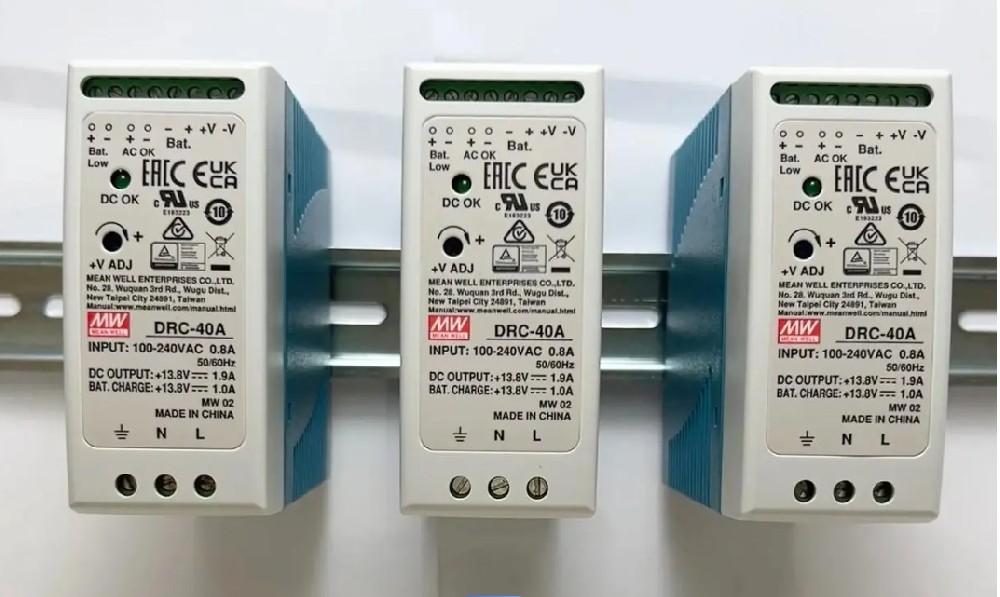 明緯封裝模塊電源，小巧精悍，為設(shè)備空間減負(fù)