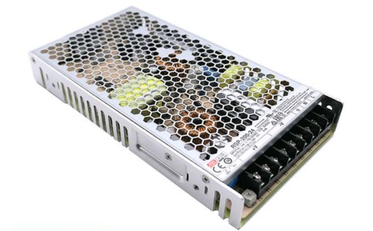 電量滿滿！明緯金屬快充神器，隨行充電新體驗